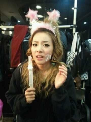 [101112][PIC][ME2DAY] 2NE1 feiern Dara's Geburtstag Daraday003