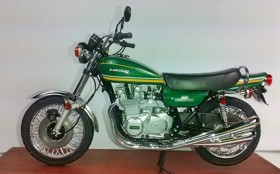 MT: KAWASAKI 900 Z1-SUPER 4   -   AOSHIMA  1:12 12986959_10208660332763549_6454080085322931486_n