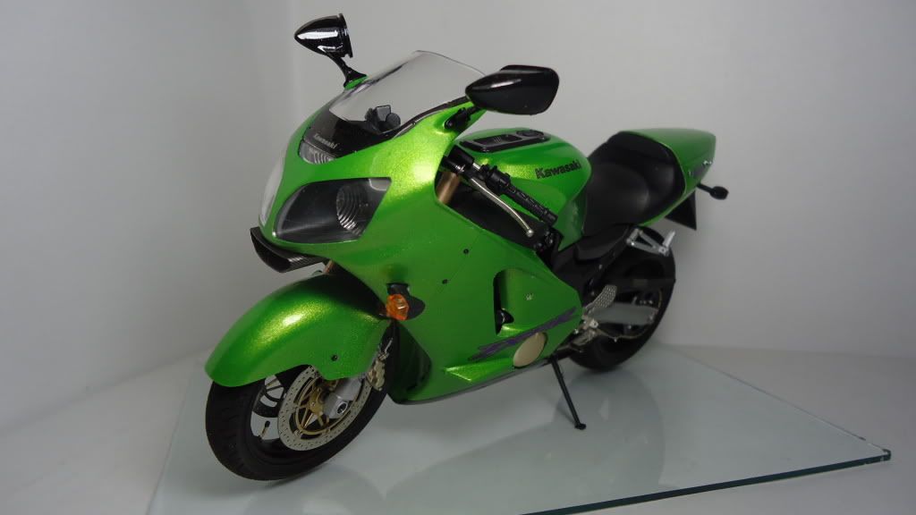 MT: KAWASAKI ZX 12R NINJA  -  TAMIYA 1:12 DSC04900