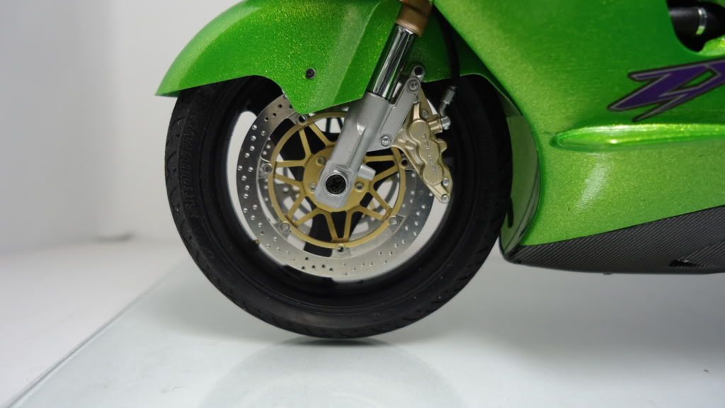 MT: KAWASAKI ZX 12R NINJA  -  TAMIYA 1:12 DSC04910