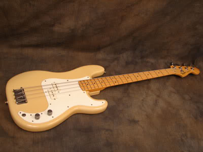 Diferença entre modelos do Fender Precision Fender-Precision-bass-white-s