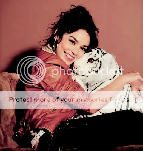 Vanessa Anne Hudgens - Page 35 Tumblr_lxg54ol8XY1qj2c8qo1_500-1