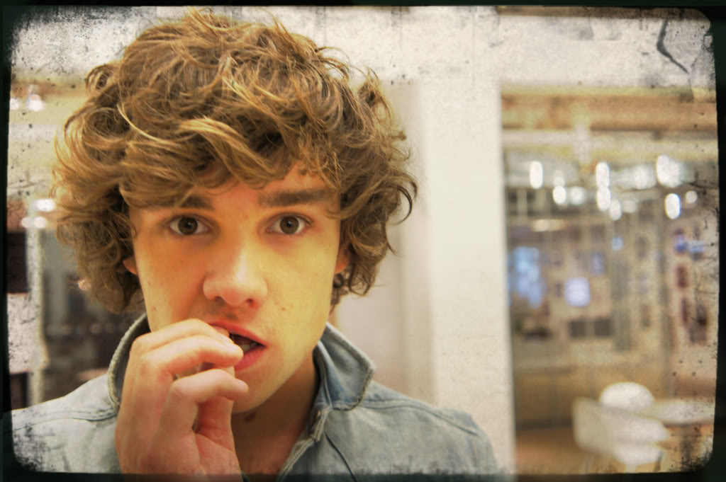  One Direction (X Factor UK) >> album "Up All Night" [V] Liam