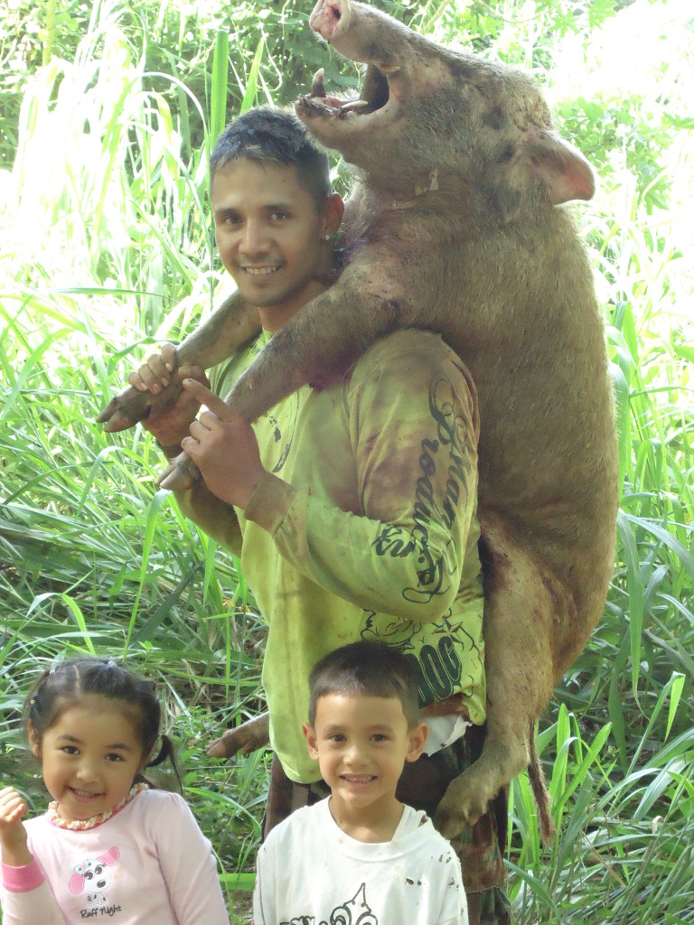 Baq Hunting Saturday Action 112lb Boar BIGDOGS  DSC01835