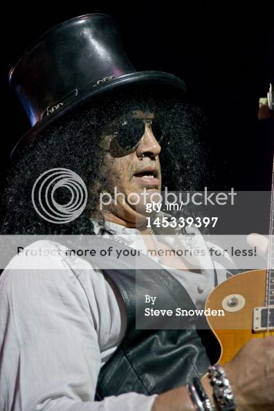 [26.05.2012] Route 66 Casino, Albuquerque, NM, EUA 145339397-slash-performs-with-myles-kennedy-and-the-gettyimages