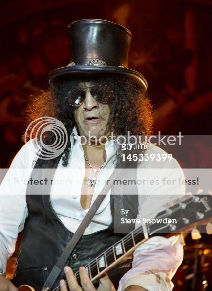 [26.05.2012] Route 66 Casino, Albuquerque, NM, EUA 145339399-slash-performs-with-myles-kennedy-and-the-gettyimages