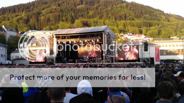 [29.05.2012] Slash w/ Ozzy & Friends Tour, Bergen Festival, Noruega. 6-4