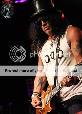 [12.07.2012] Roseland Theater, Portland, Oregon, EUA SLASH-069aa-e1342220966203