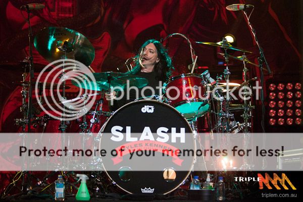 [28.08.2012] Thebarton Theatre, Adelaide, Australia Slash-Adelaide-Thebarton-Theatre-Triple-M-Photos-600x400-003-600x400