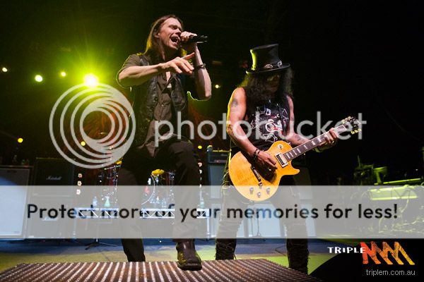 [28.08.2012] Thebarton Theatre, Adelaide, Australia Slash-Adelaide-Thebarton-Theatre-Triple-M-Photos-600x400-008-600x400