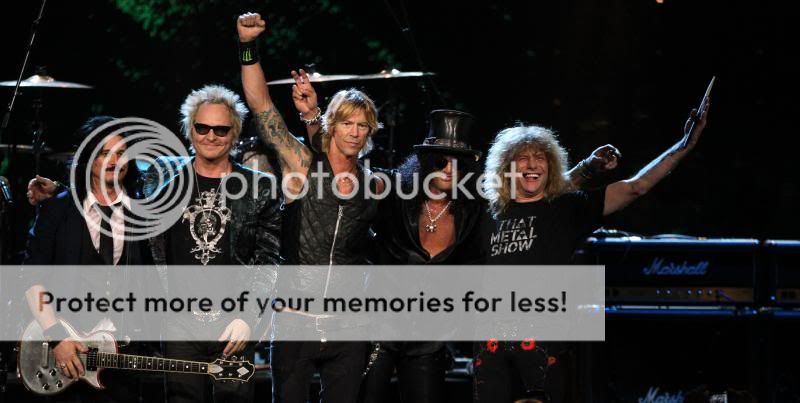 Guns N Roses en el Rock N Roll Hall Of Fame 2012 - Página 26 PhpOpxoXSgun-roses3