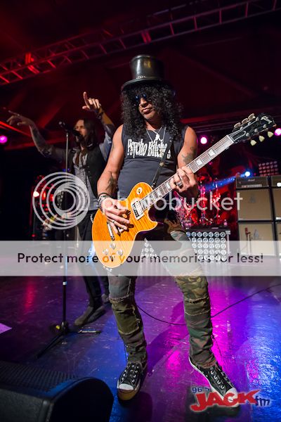 [13.07.2012] Showbox Sodo, Seattle, WA, EUA Slash-at-showbox-sodo-03