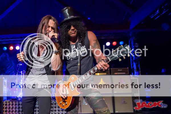 [13.07.2012] Showbox Sodo, Seattle, WA, EUA Slash-at-showbox-sodo-21