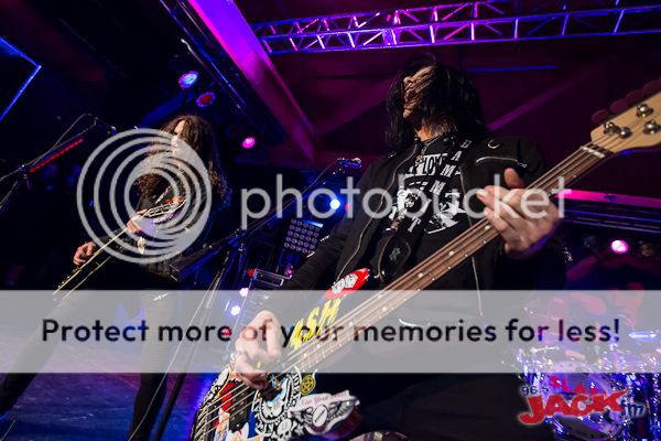 [13.07.2012] Showbox Sodo, Seattle, WA, EUA Slash-at-showbox-sodo-30