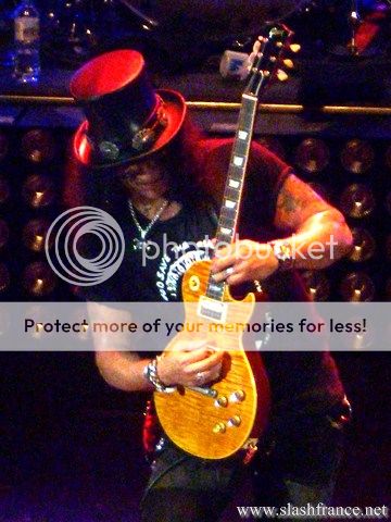 [06.06.2012] Hammersmith, London, UK. - Página 2 Slash_london2017