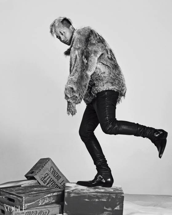 [9/7/14][Dịch] Phỏng vấn Taeyang trên tạp chí Vogue tháng 7/2014 YBVogueOnline10