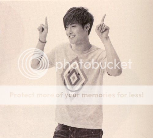 Kim Hyun Joong ~ новото лице на Lotte Duty Free Shop ~ - Page 13 20121025002003714