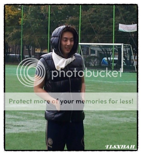 Футболистът Kim Hyung Jun от FC Avengers 20121027_120443