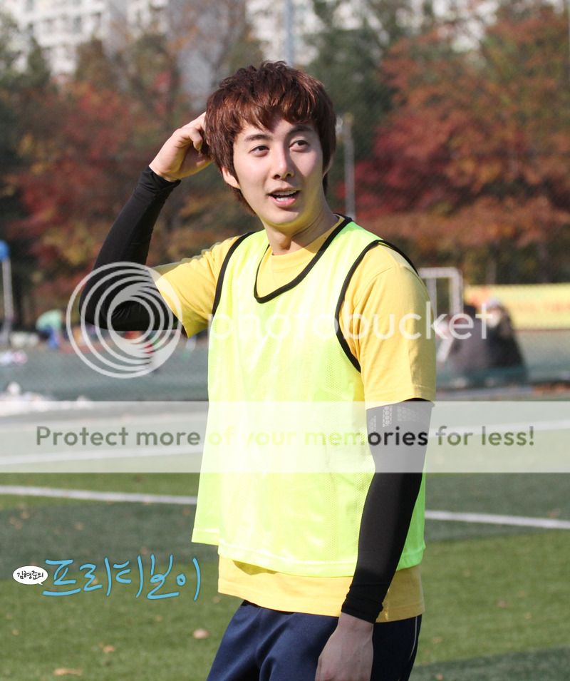 Футболистът Kim Hyung Jun от FC Avengers - Page 2 IMG_0779