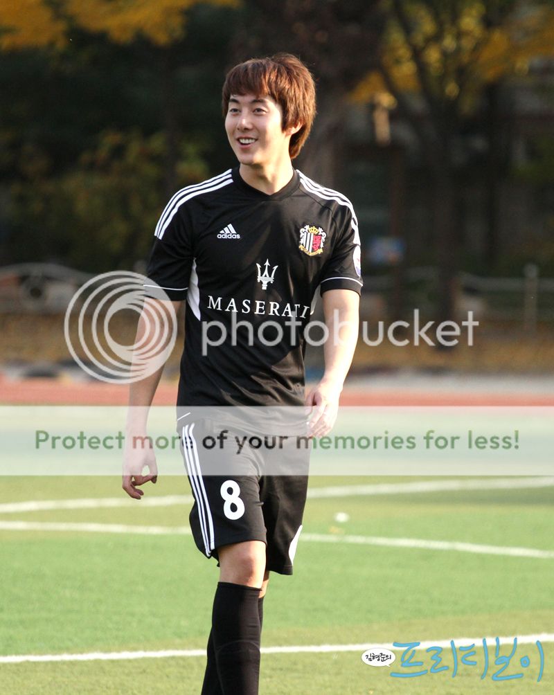 Футболистът Kim Hyung Jun от FC Avengers - Page 3 IMG_1330