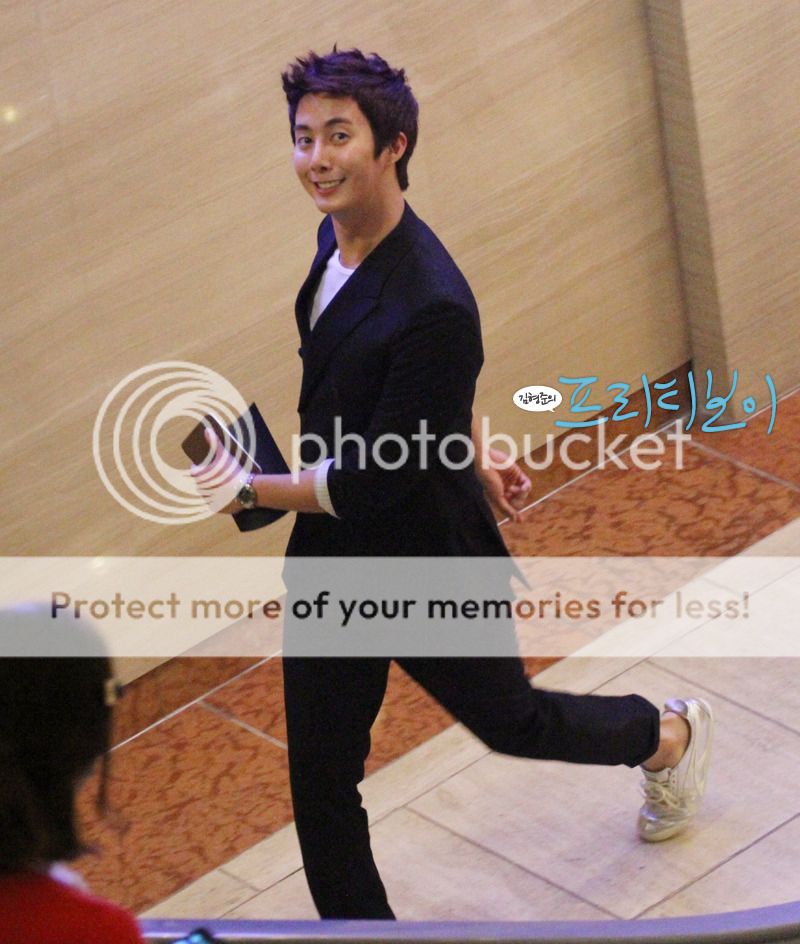 Kim Hyung Jun - 2012 Busan International Film Festival Tour for Japan Fans  - Page 2 IMG_7472