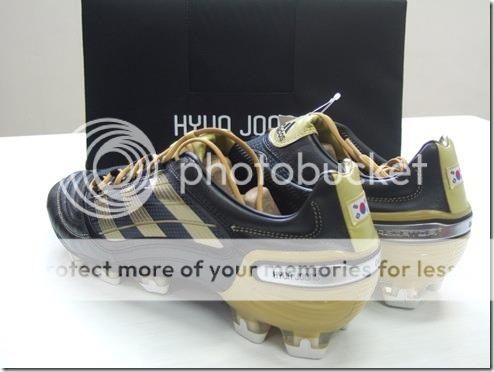 Спонсорски снимки - Page 6 KimHyunJoong-AdidasFootballShoeforFCMENCharitySoccer2