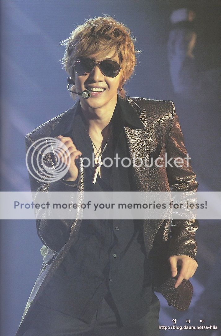 Kim Hyun Joong - First Tour 2011 in Japan - Page 8 PHOTOBOOK-EC9E88EB8A94_EBAAA8EC8AB5_EAB7B8EB8C80EBA19C_40