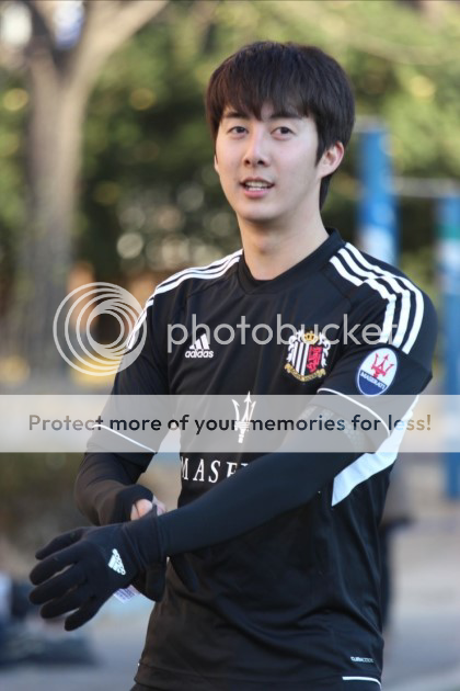 Футболистът Kim Hyung Jun от FC Avengers - Page 3 Mire11021-4