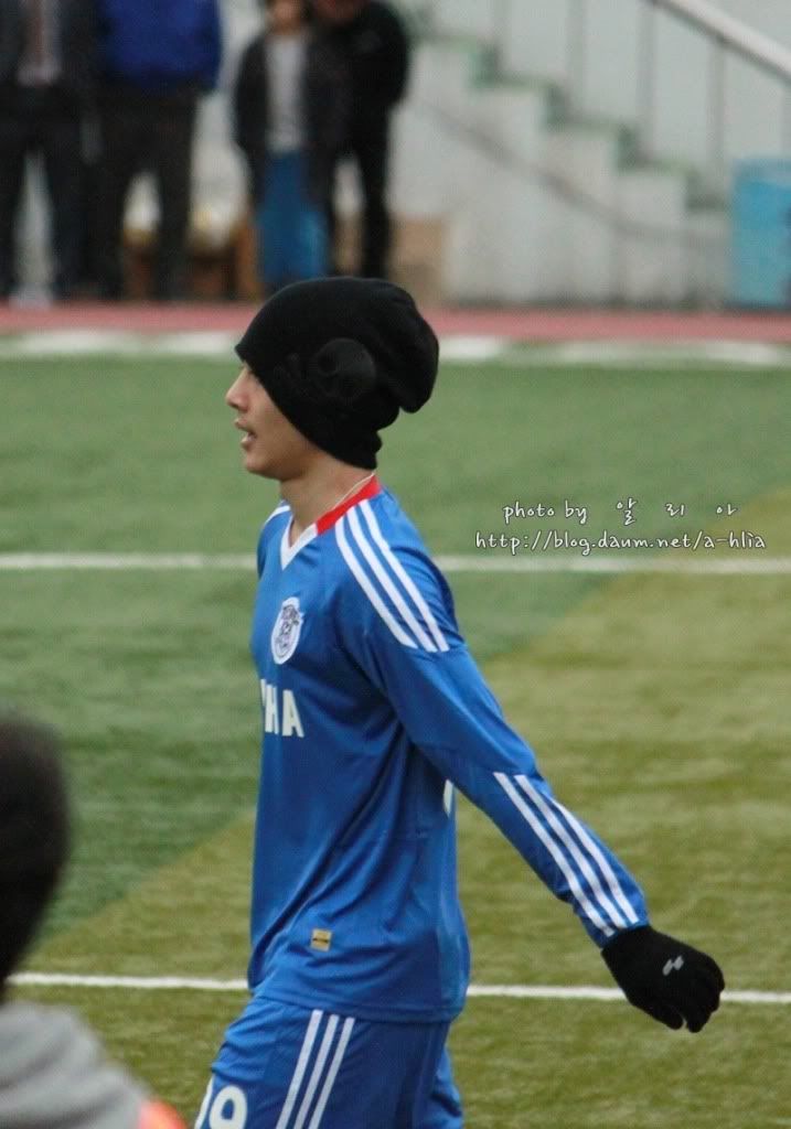 [HJL] Charity Soccer Match (3) 110228_FC_MEN_EC9E90EC84A0ECB695EAB5AC_10