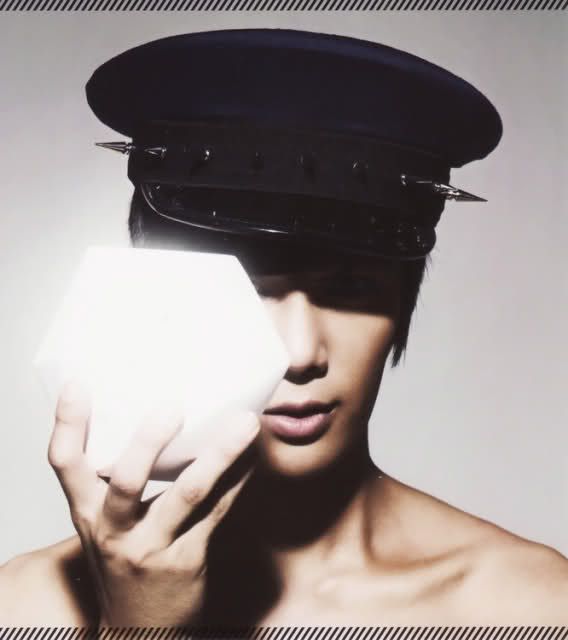 [JM] Photocard "Not Alone" Album Taiwan Version 68wop0-1