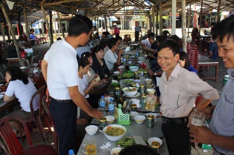 87TQT tham gia Công tác xã hội ở Lý Sơn, Hè 2012 DiBien12