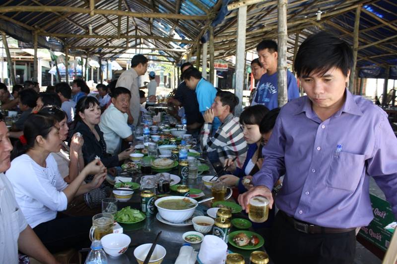 87TQT tham gia Công tác xã hội ở Lý Sơn, Hè 2012 DiBien2