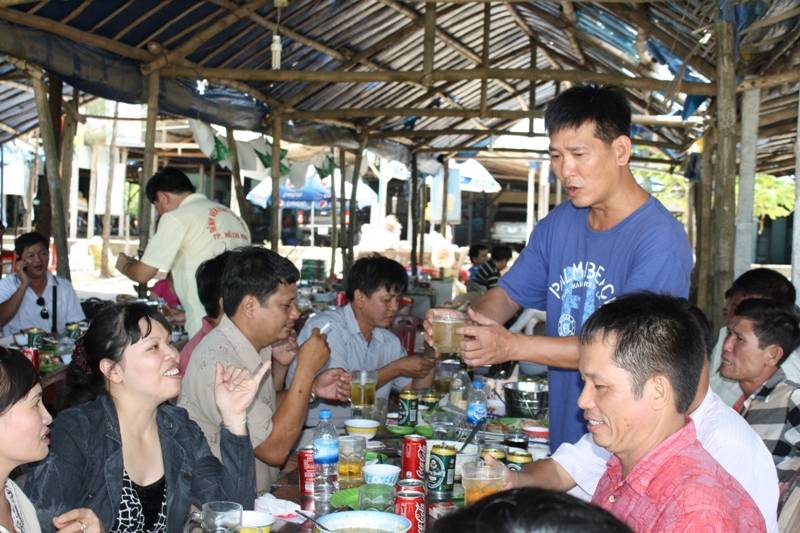 87TQT tham gia Công tác xã hội ở Lý Sơn, Hè 2012 DiBien22