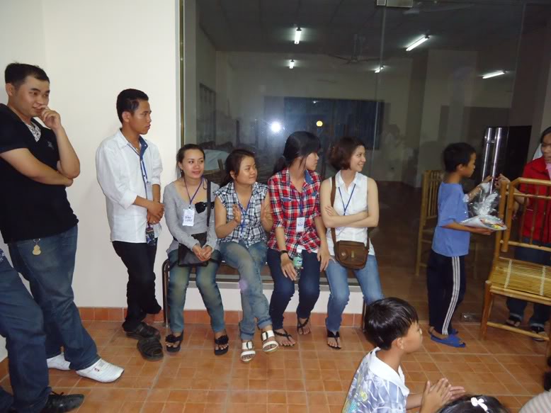 Chương Trình Đêm Hội Trăng Rằm Năm 2011 02demhoitrangram33