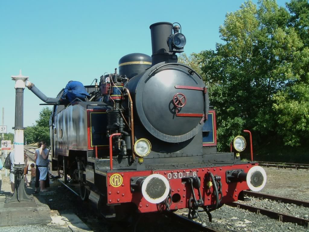 Le CFV: Chemin de Fer de la Vendée de Mortagne sur Sèvre aux Herbiers 10-loco030T6