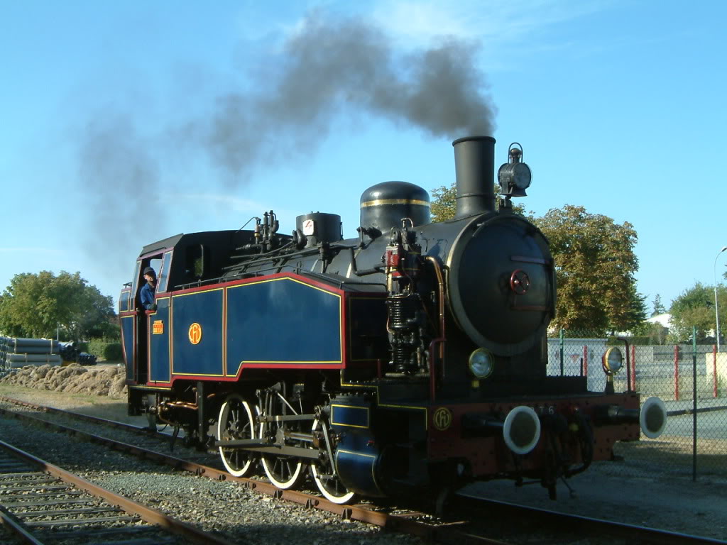 Le CFV: Chemin de Fer de la Vendée de Mortagne sur Sèvre aux Herbiers 11-Loco030T6