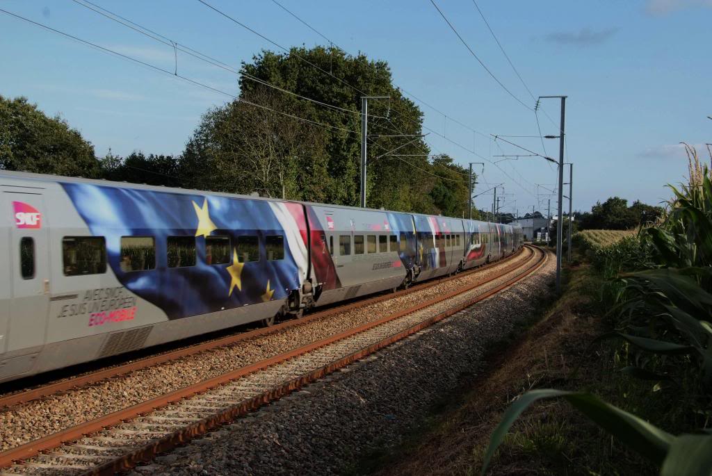 Trains en gare de Quimper en 2007 et 2009 14-08-2009-1