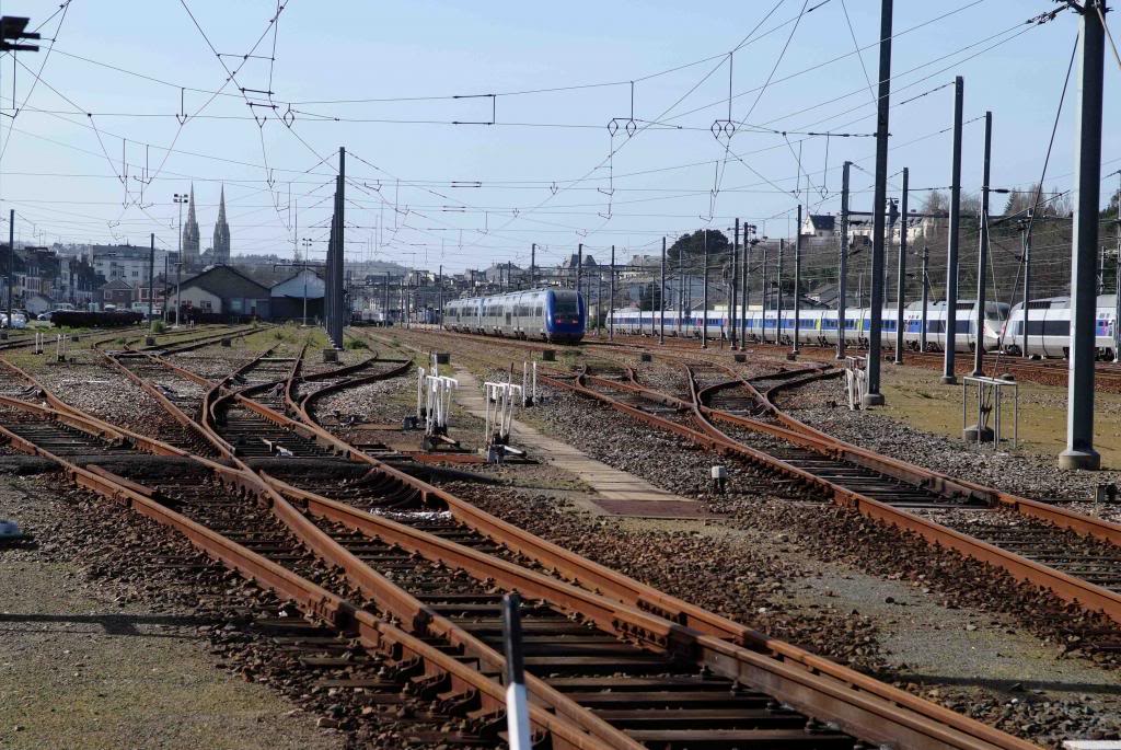 Trains en gare de Quimper en 2007 et 2009 2009_03150071