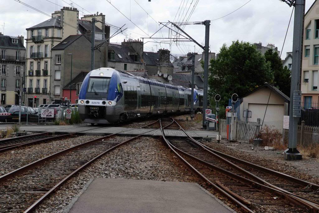 Trains en gare de Quimper en 2007 et 2009 2009_07040054