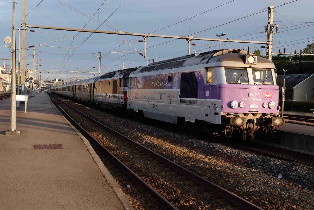 Trains en gare de Quimper en 2007 et 2009 2009_07290009