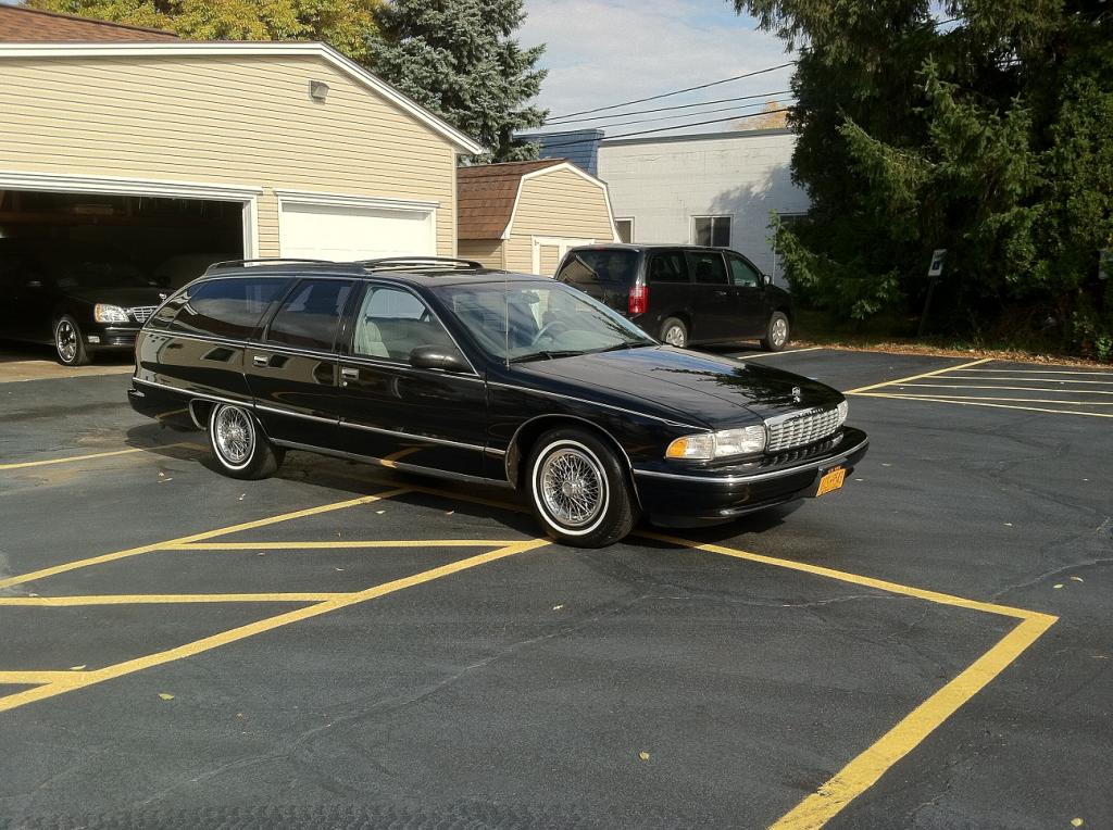 Finally some pics of my new 1995 Caprice Wagon!!! IMG_1791_zpsb024dec3