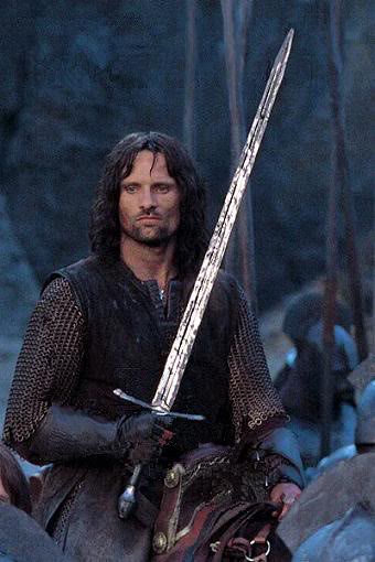 PERSONAJES SECUNDARIOS Aragorn