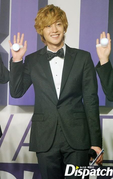 [HJL] 2011 Yahoo! Buzz Awards in Hongkong [20.12.11] (2) 20media7