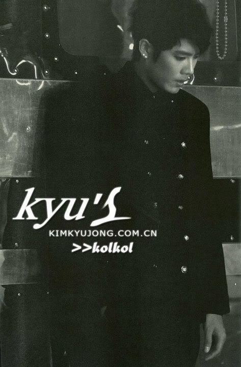 [scans] Kim Kyu Jong - "YESTERDAY" Special DVD [23.12.11] (2) 389562_239563466113638_130589590344360_599175_1720099066_n