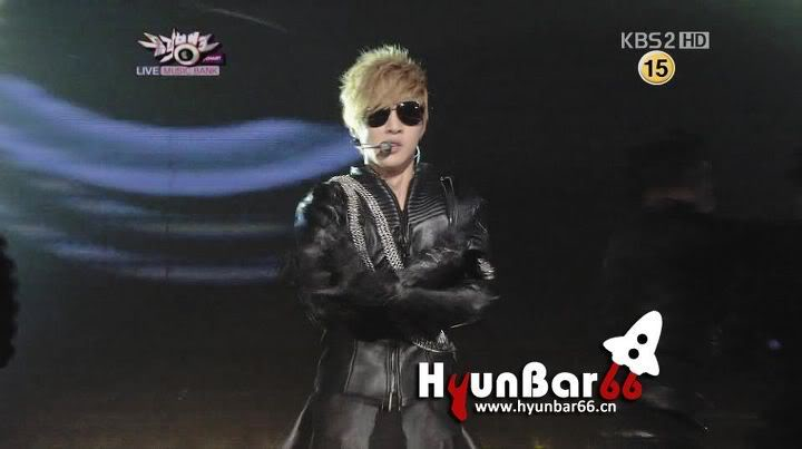 [HJL] MUSIC BANK Year End Special [23.12.11] (2) 397269_340476492645260_231614143531496_1454855_719368821_n