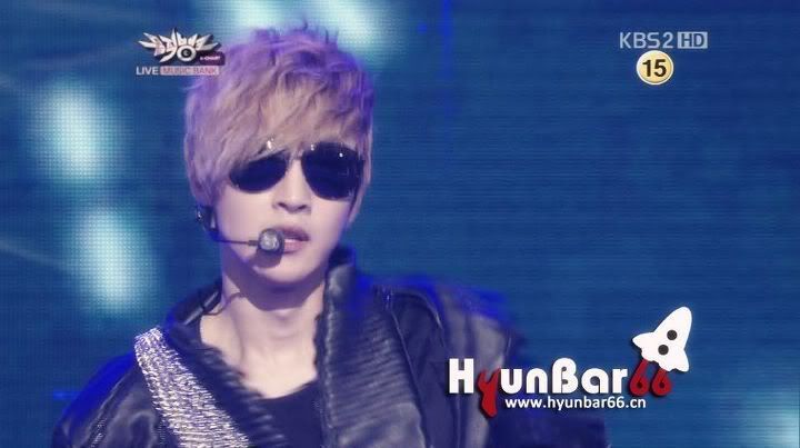 [HJL] MUSIC BANK Year End Special [23.12.11] (2) 398072_340474112645498_231614143531496_1454842_2121534096_n