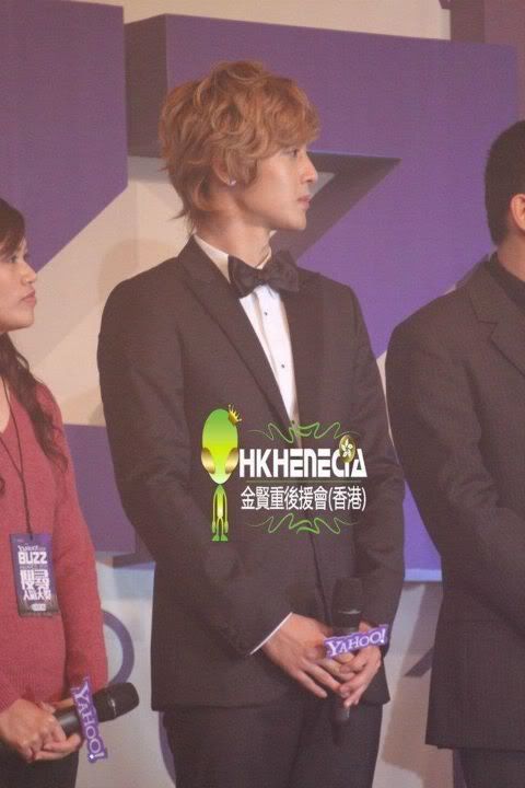 [HJL] 2011 Yahoo! Buzz Awards in Hongkong [20.12.11] (8)   399120_238892916180693_130589590344360_597470_619409500_n