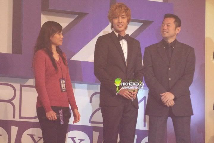 [HJL] 2011 Yahoo! Buzz Awards in Hongkong [20.12.11] (8)   406777_238892619514056_130589590344360_597462_1443816132_n