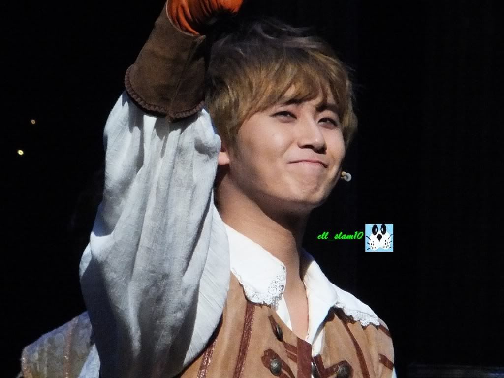 [YS] "The Three Musketeers" Musical Curtain Call (la ultima actuación) [16.12.11] (3)  DSCF0151