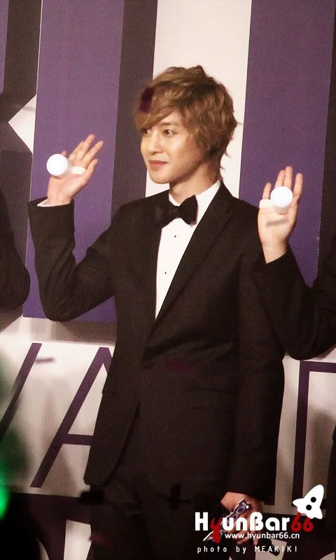 [HJL] 2011 Yahoo! Buzz Awards in Hongkong [20.12.11] (7)   Hb3